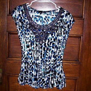 NESS *** BRAND NEW *** STUNNING *** TOP ***